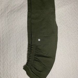 Lululemon Capri size 8 EUC